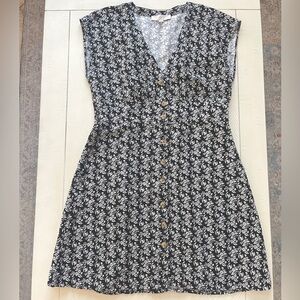 Loft black and white print, cap sleeve, button front dress. Size 14.